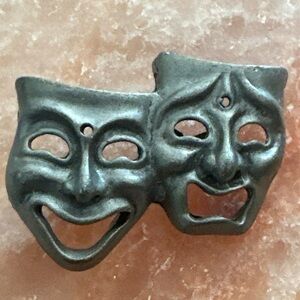 Vintage Brooch Pin Solid Pewter Theater Comedy Tragedy Masks Happy Sad Face 0706